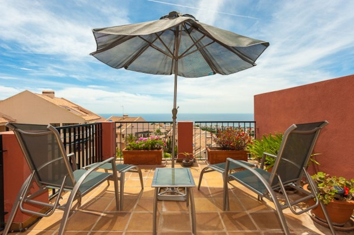 2 Bed Apartment for sale in Calahonda Costa Del Sol, Málaga, Spain