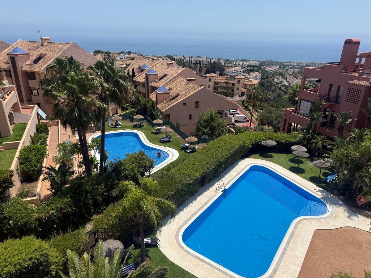 2 Bed Apartment for sale in Calahonda Costa Del Sol, Málaga, Spain