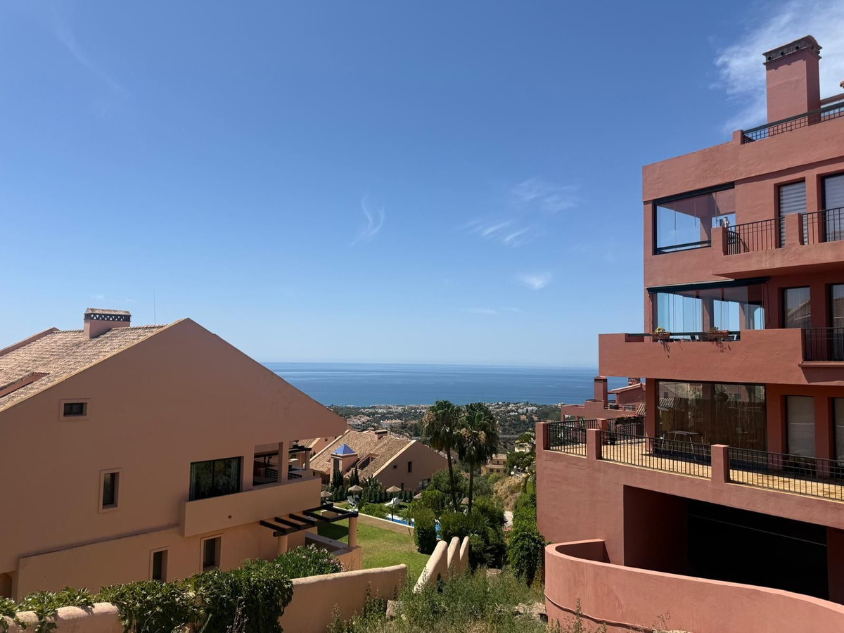 2 Bed Apartment for sale in Calahonda Costa Del Sol, Málaga, Spain