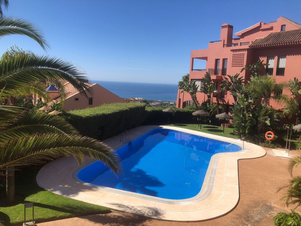 2 Bed Apartment for sale in Calahonda Costa Del Sol, Málaga, Spain