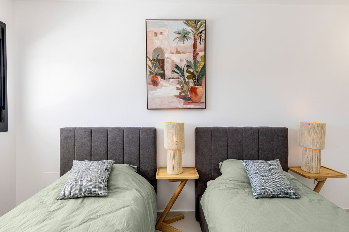 3 Bed Apartment for sale in Benalmadena Costa Del Sol, Málaga, Spain
