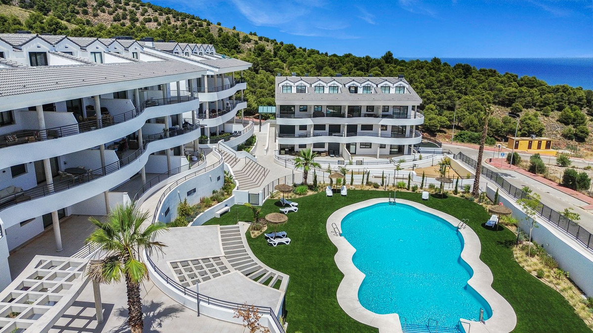 3 Bed Apartment for sale in Benalmadena Costa Del Sol, Málaga, Spain
