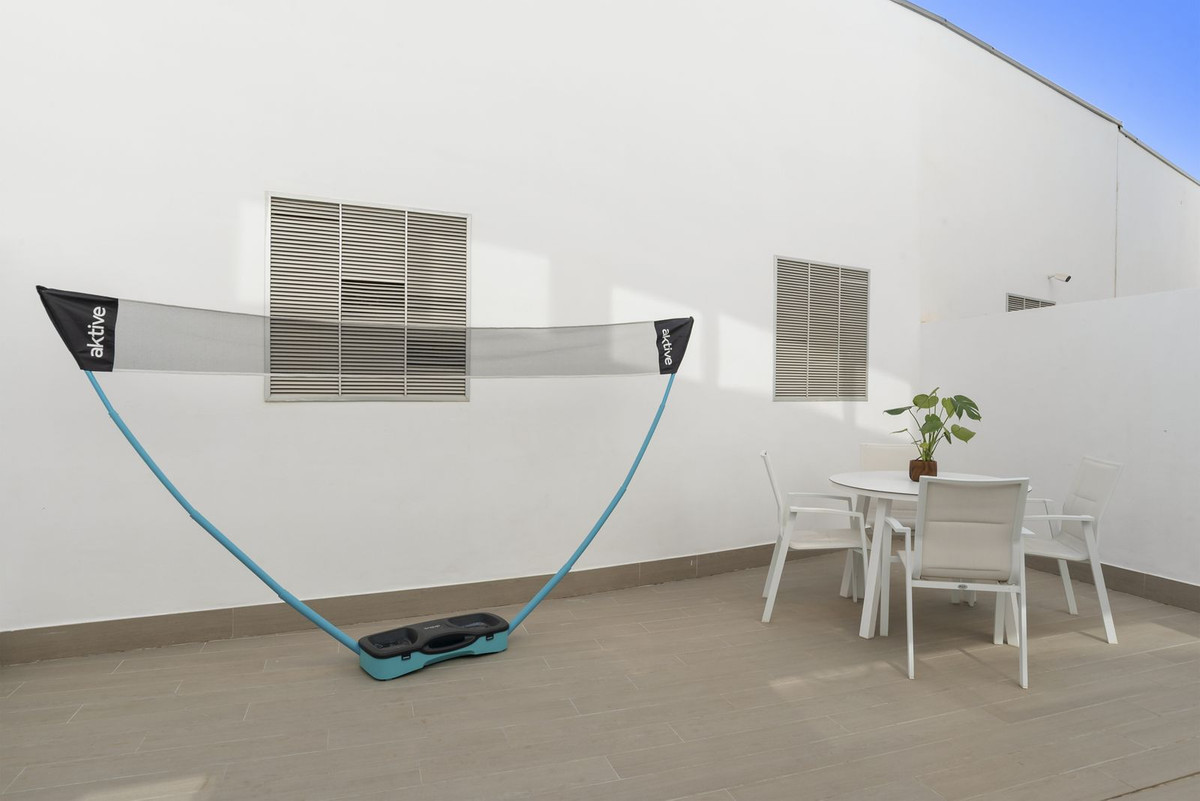 4 Bed Townhouse for sale in Estepona Costa Del Sol, Málaga, Spain