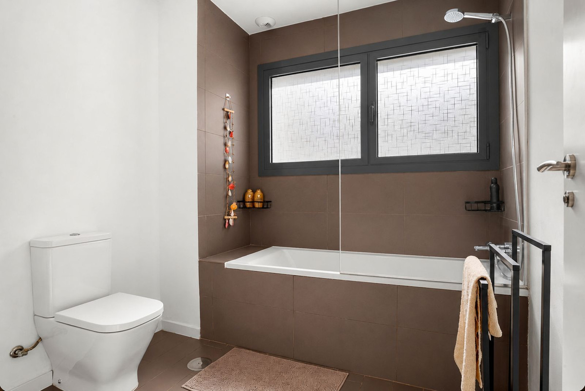 4 Bed Townhouse for sale in Estepona Costa Del Sol, Málaga, Spain