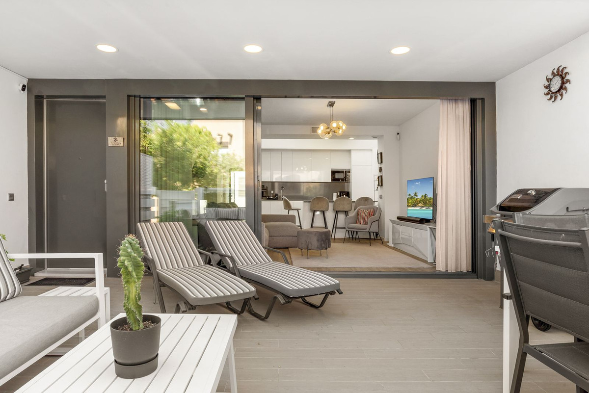 4 Bed Townhouse for sale in Estepona Costa Del Sol, Málaga, Spain