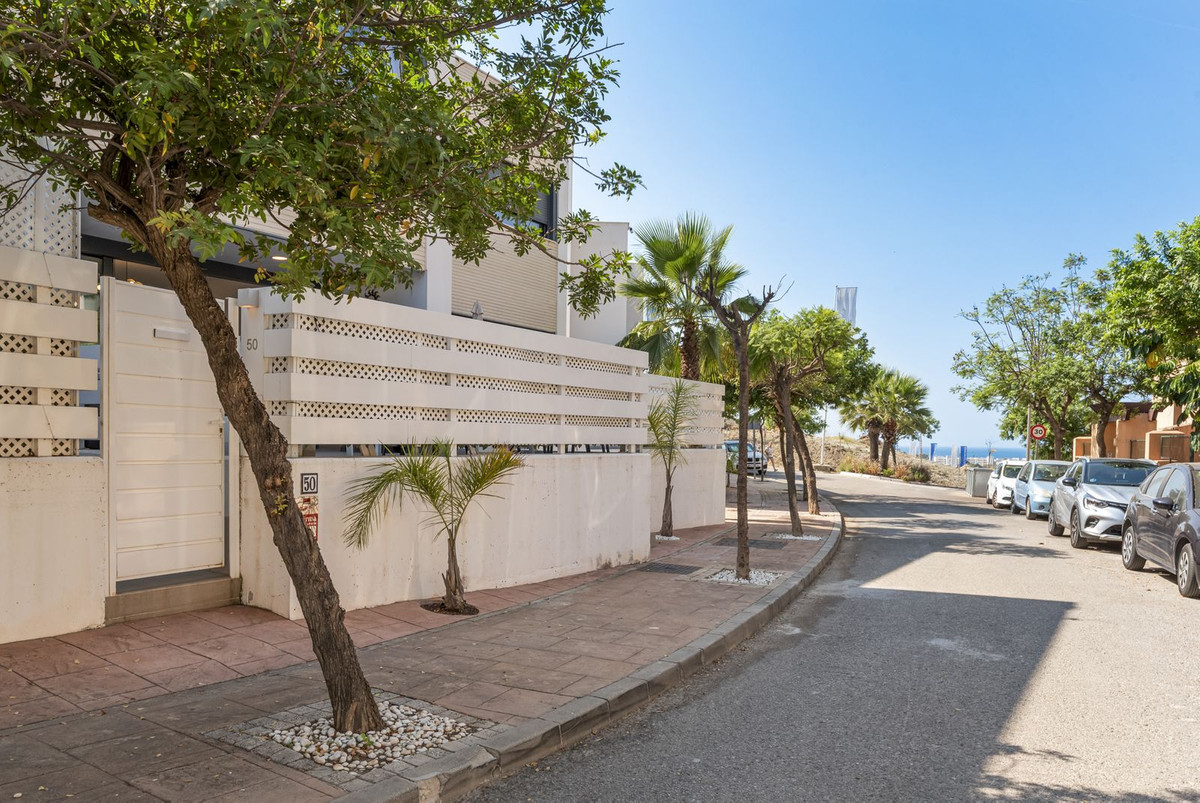 4 Bed Townhouse for sale in Estepona Costa Del Sol, Málaga, Spain