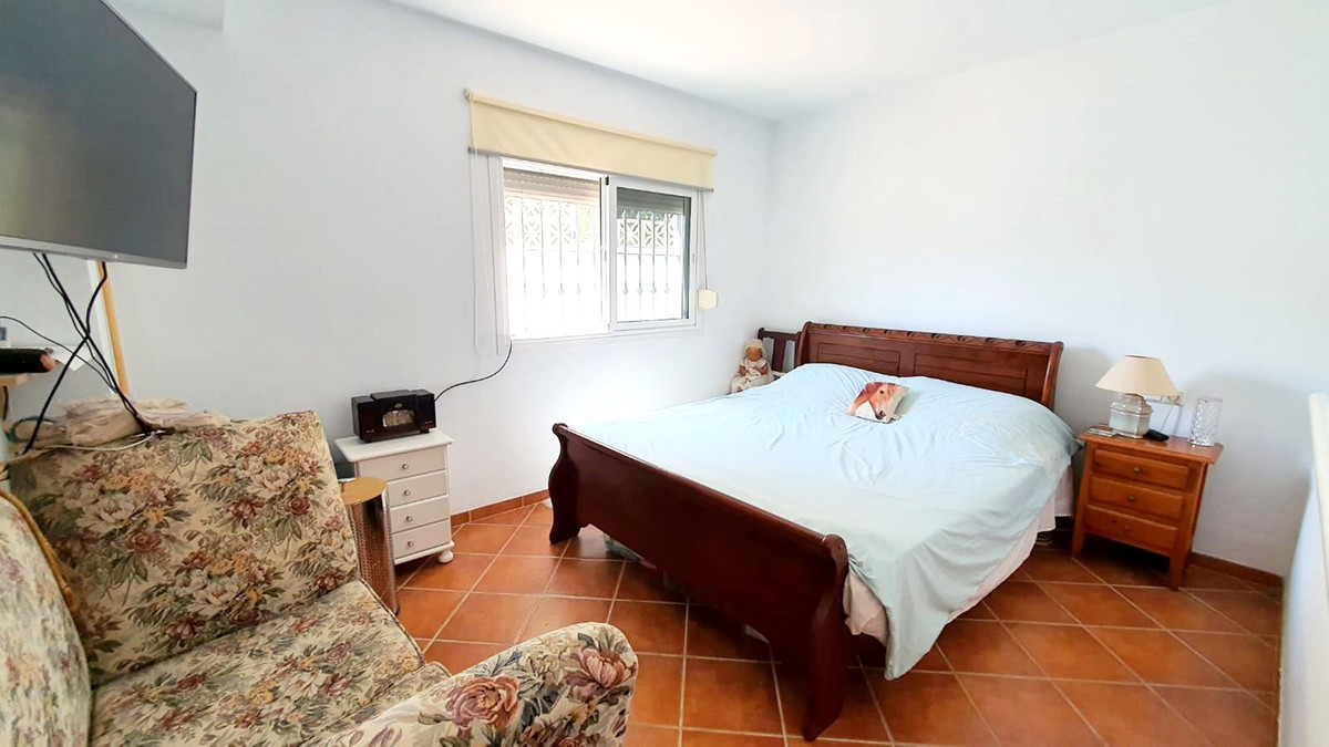 4 Bed Townhouse for sale in Torreblanca Costa Del Sol, Málaga, Spain