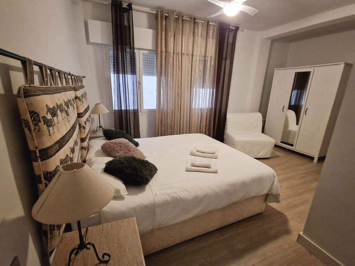 2 Bed Apartment for sale in Estepona Costa Del Sol, Málaga, Spain