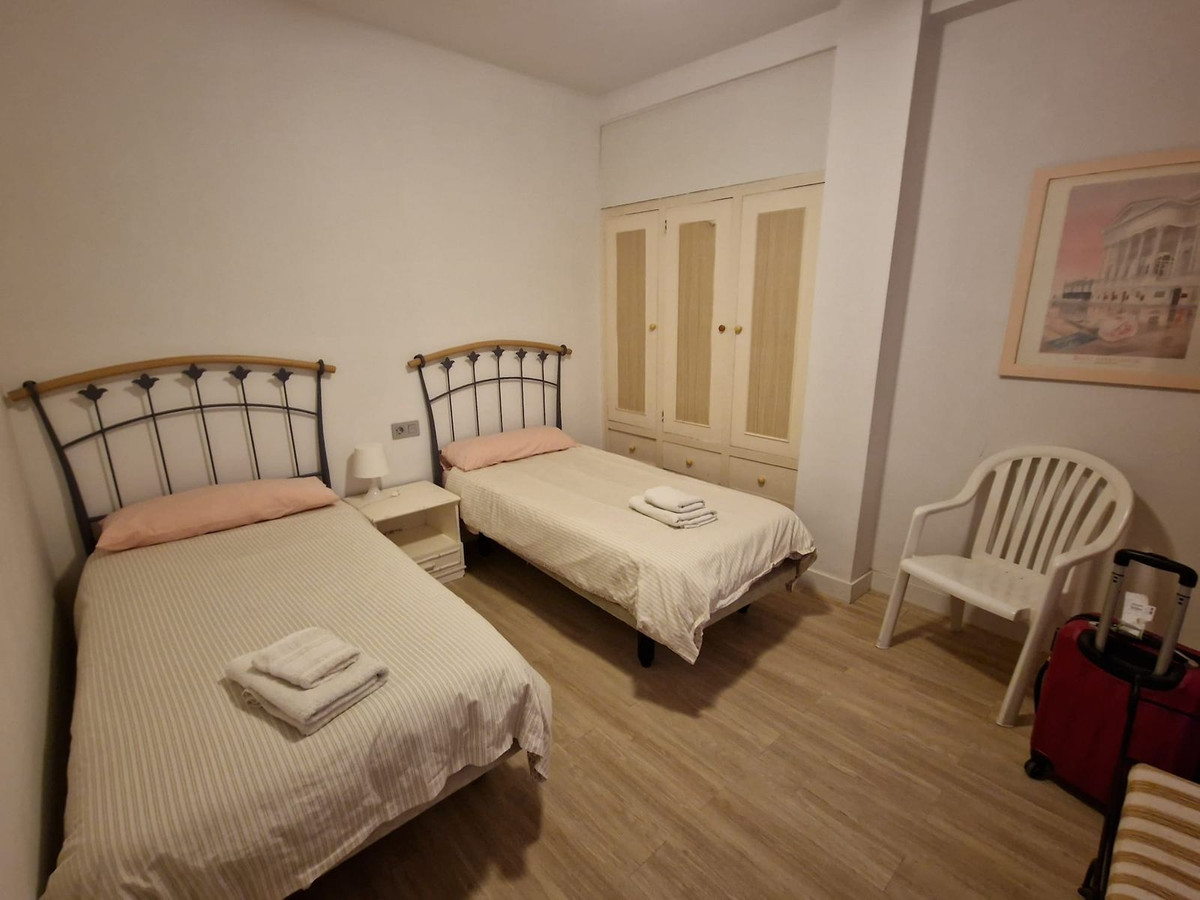 2 Bed Apartment for sale in Estepona Costa Del Sol, Málaga, Spain