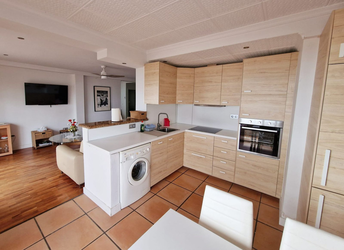 2 Bed Apartment for sale in Estepona Costa Del Sol, Málaga, Spain
