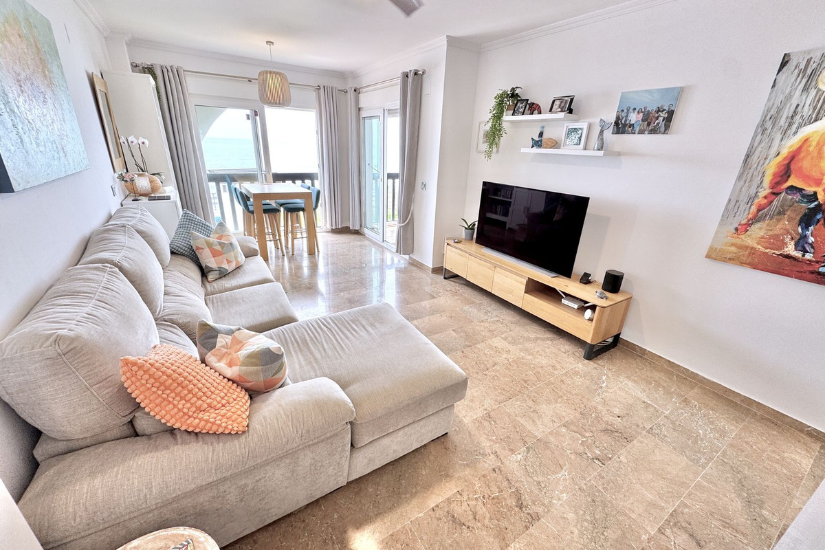 2 Bed Apartment for sale in Calahonda Costa Del Sol, Málaga, Spain