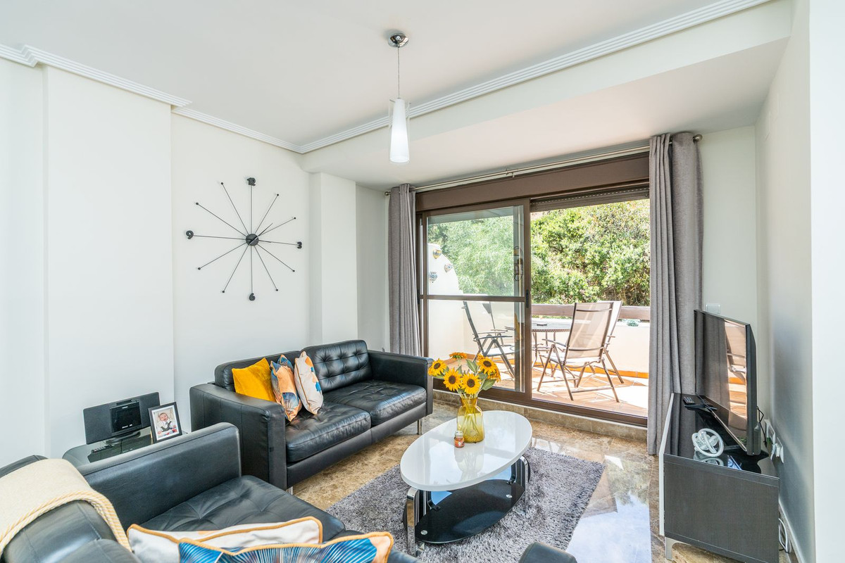 2 Bed Apartment for sale in Selwo Costa Del Sol, Málaga, Spain