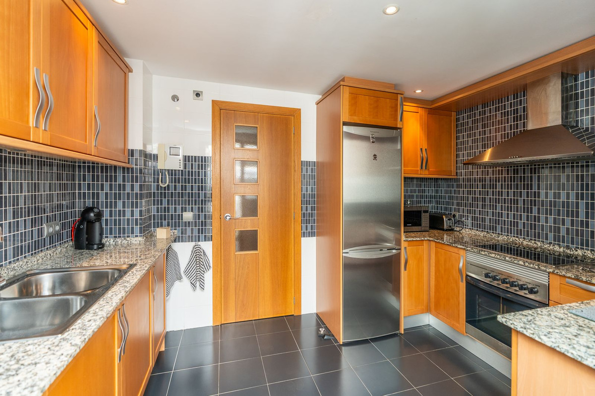 2 Bed Apartment for sale in Selwo Costa Del Sol, Málaga, Spain