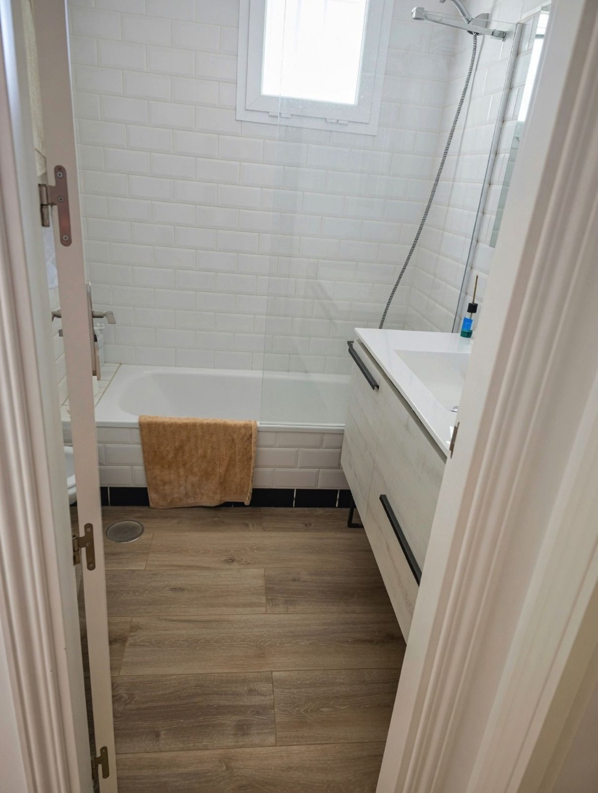 2 Bed Apartment for sale in Punta Chullera Costa Del Sol, Málaga, Spain