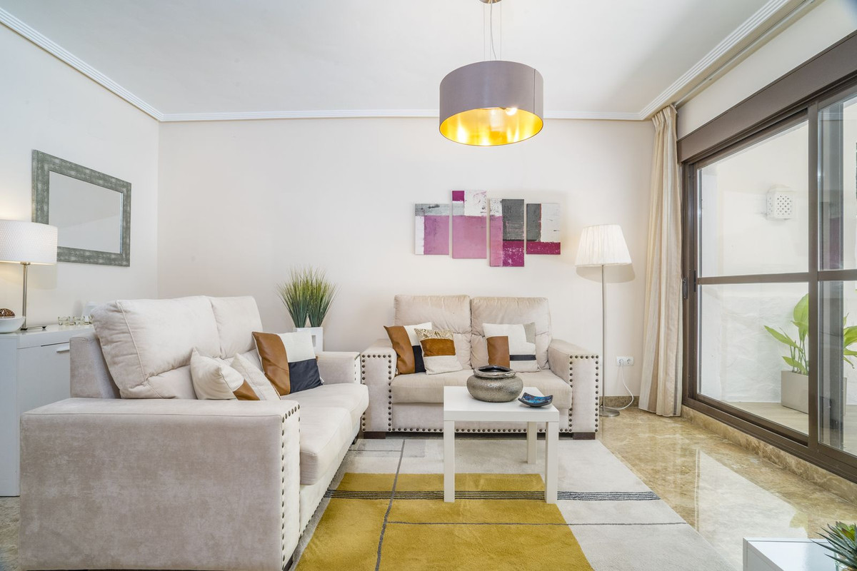 2 Bed Apartment for sale in Estepona Costa Del Sol, Málaga, Spain