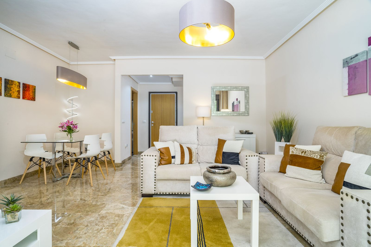 2 Bed Apartment for sale in Estepona Costa Del Sol, Málaga, Spain
