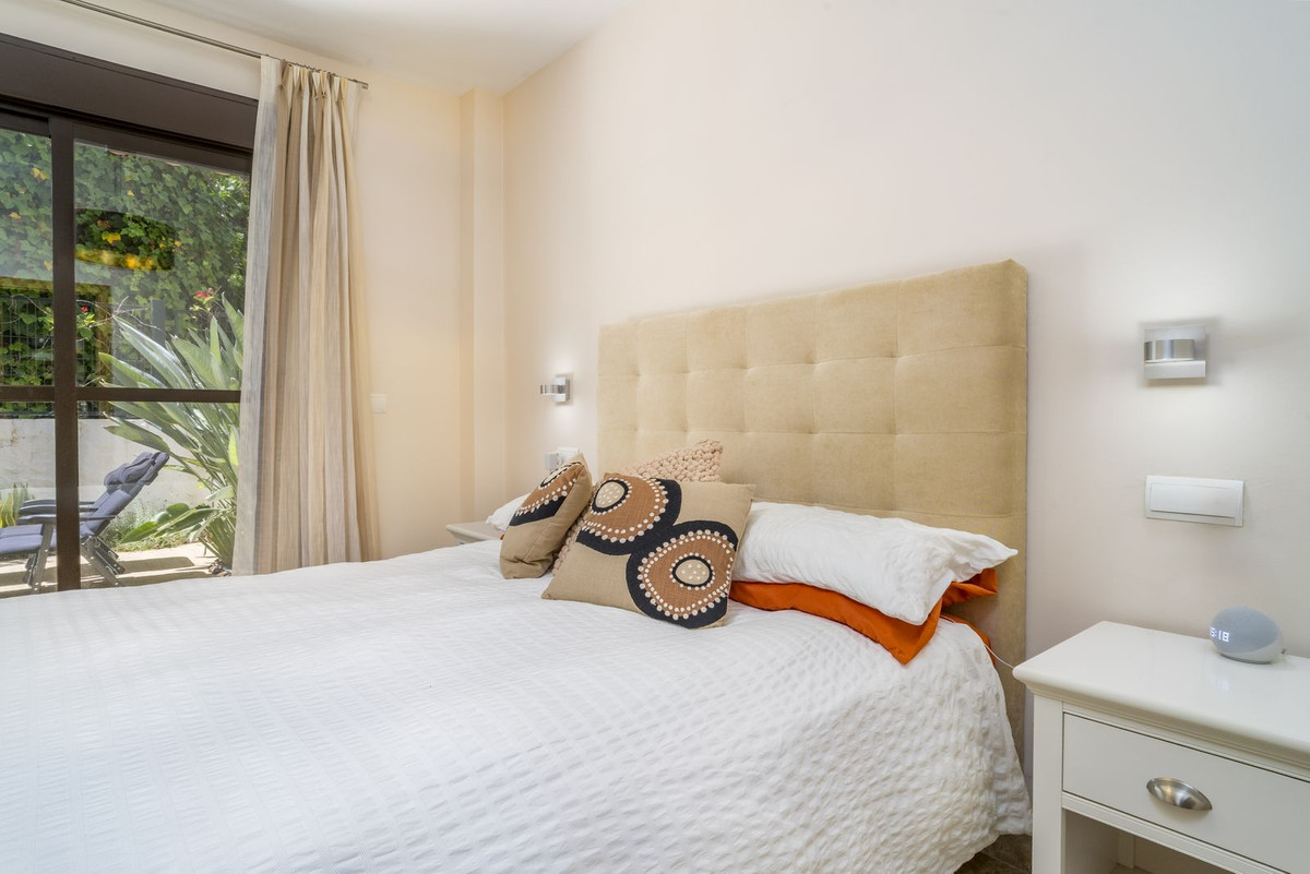 2 Bed Apartment for sale in Estepona Costa Del Sol, Málaga, Spain