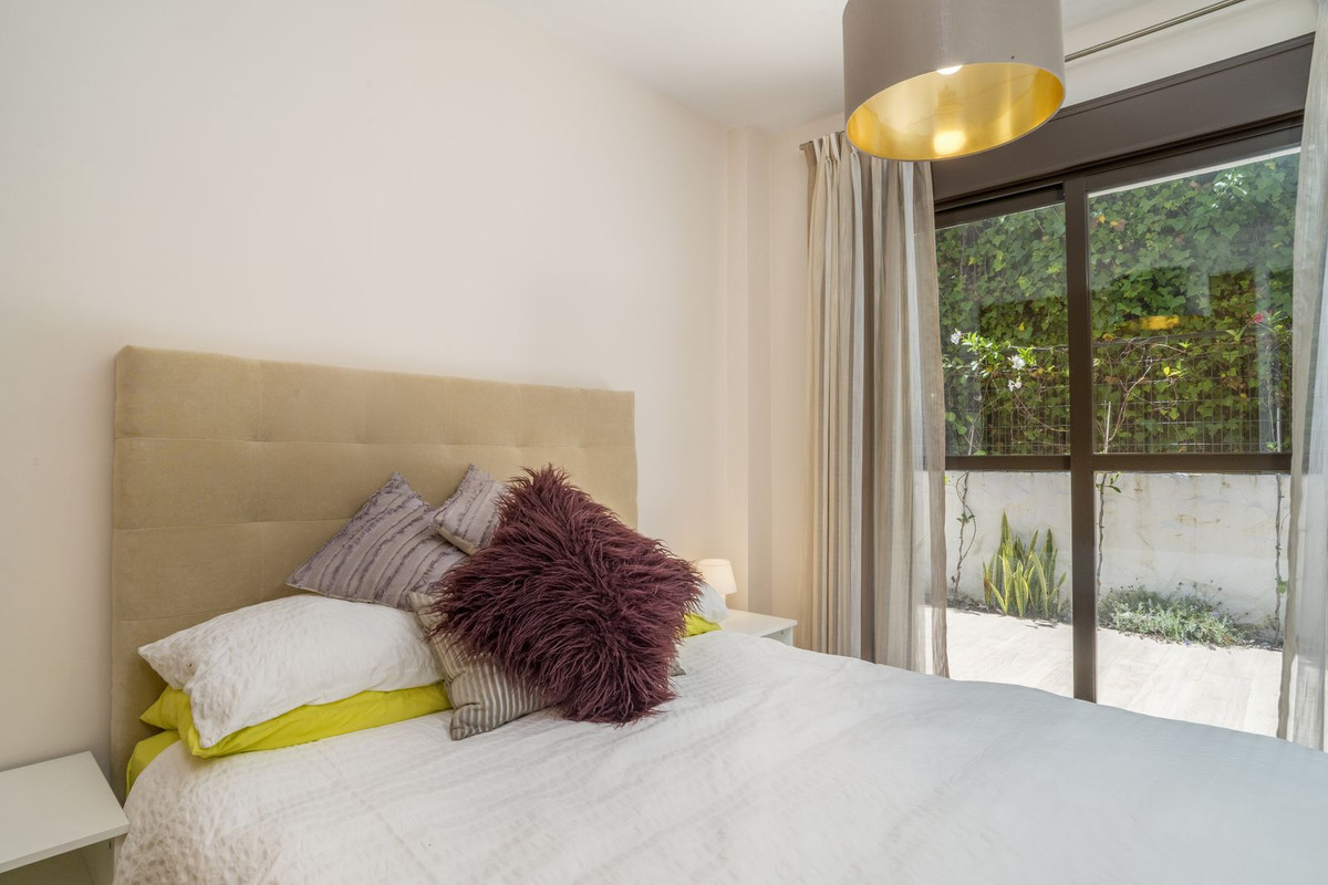 2 Bed Apartment for sale in Estepona Costa Del Sol, Málaga, Spain