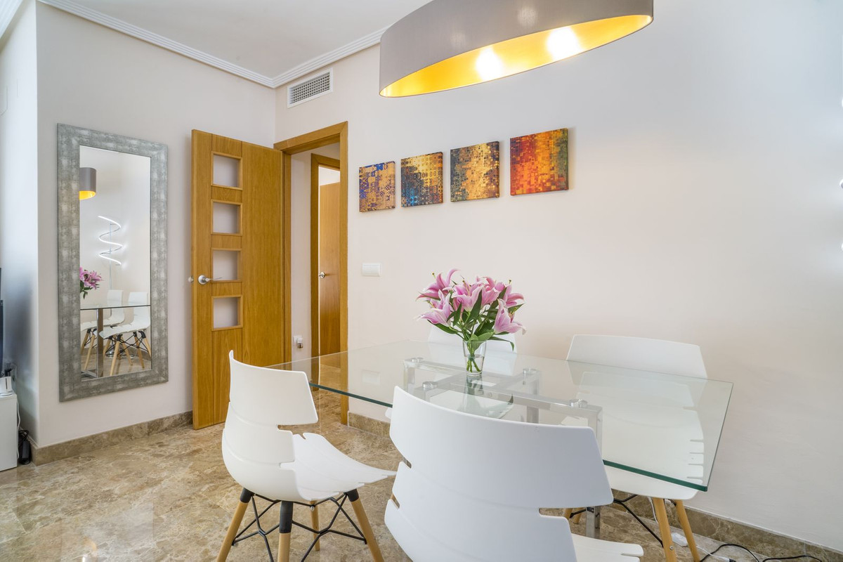 2 Bed Apartment for sale in Estepona Costa Del Sol, Málaga, Spain