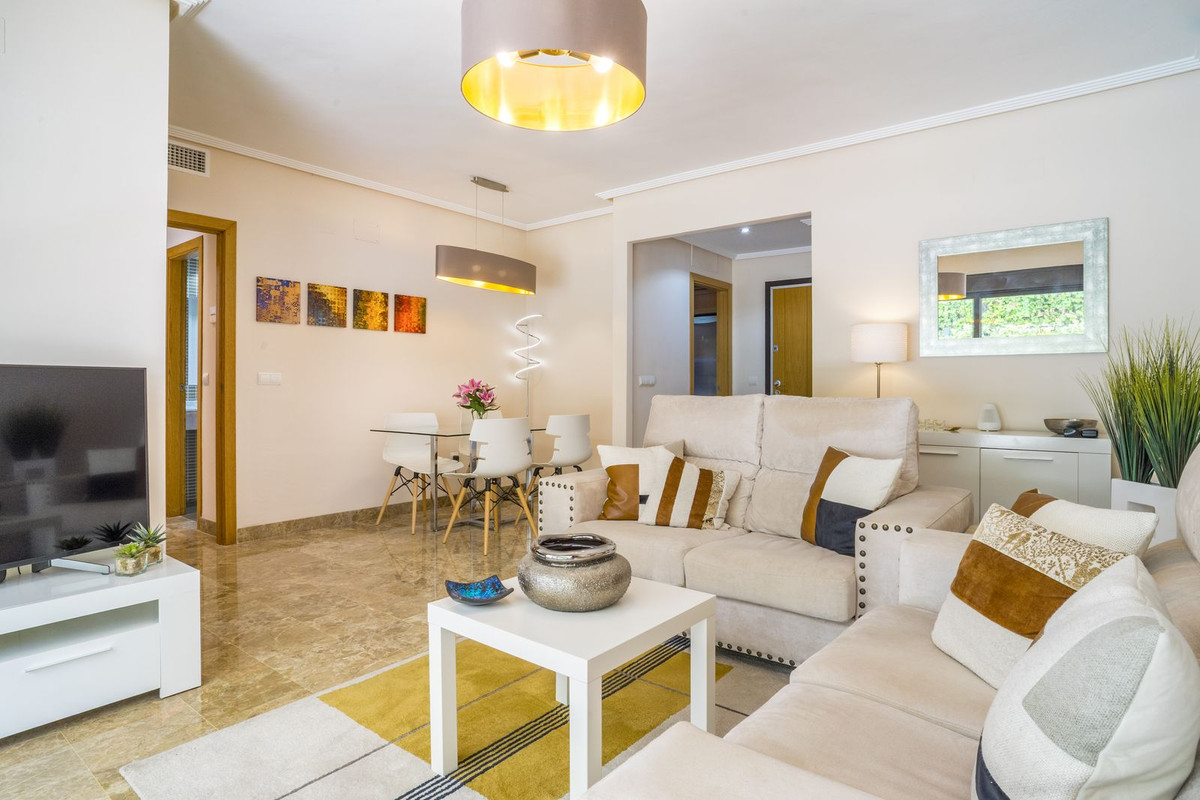 2 Bed Apartment for sale in Estepona Costa Del Sol, Málaga, Spain