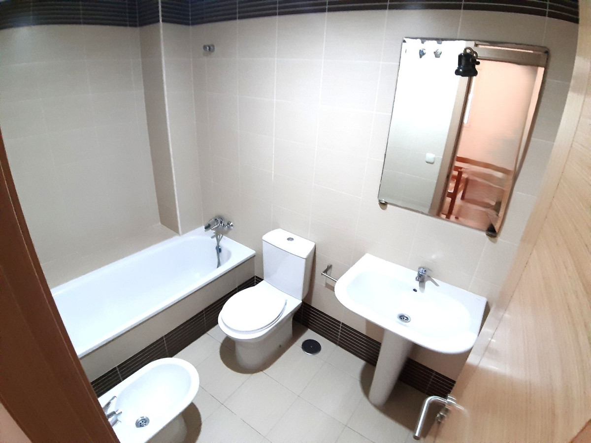 2 Bed Apartment for sale in Las Lagunas Costa Del Sol, Málaga, Spain