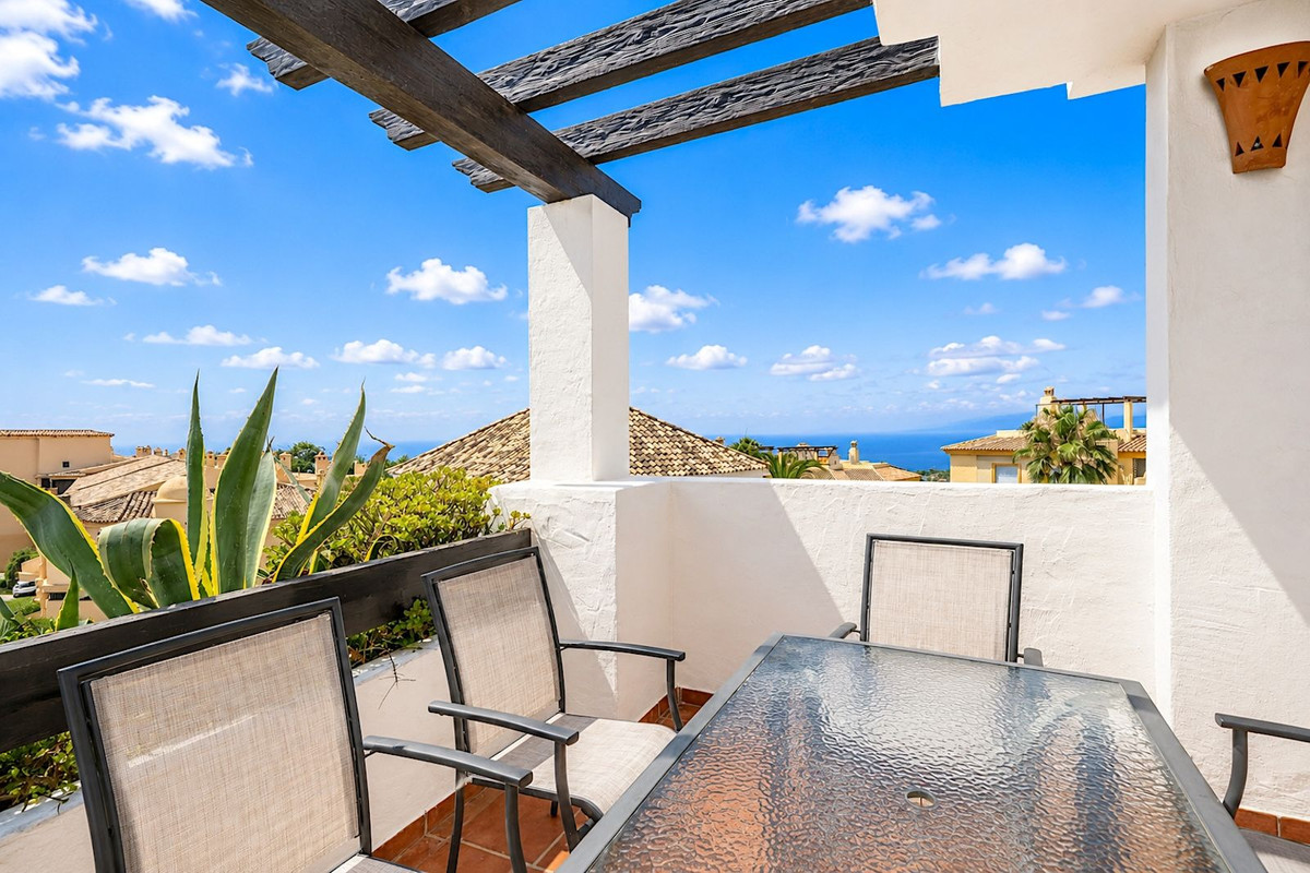 3 Bed Apartment for sale in Calahonda Costa Del Sol, Málaga, Spain