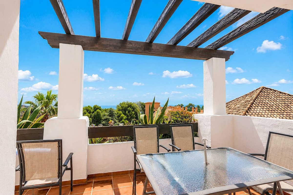 3 Bed Apartment for sale in Calahonda Costa Del Sol, Málaga, Spain