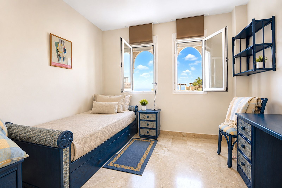 3 Bed Apartment for sale in Calahonda Costa Del Sol, Málaga, Spain