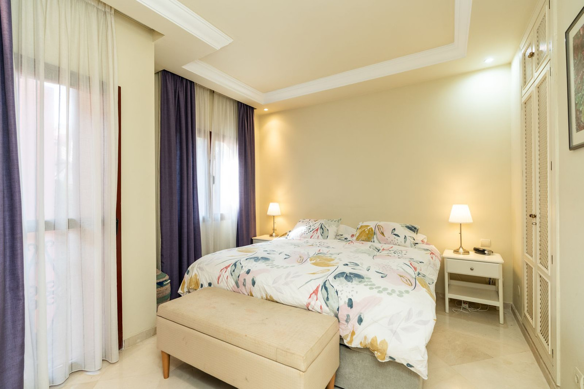 Se vende Apartamento Planta Media de 3 dormitorios en Costa Del Sol, Málaga, España