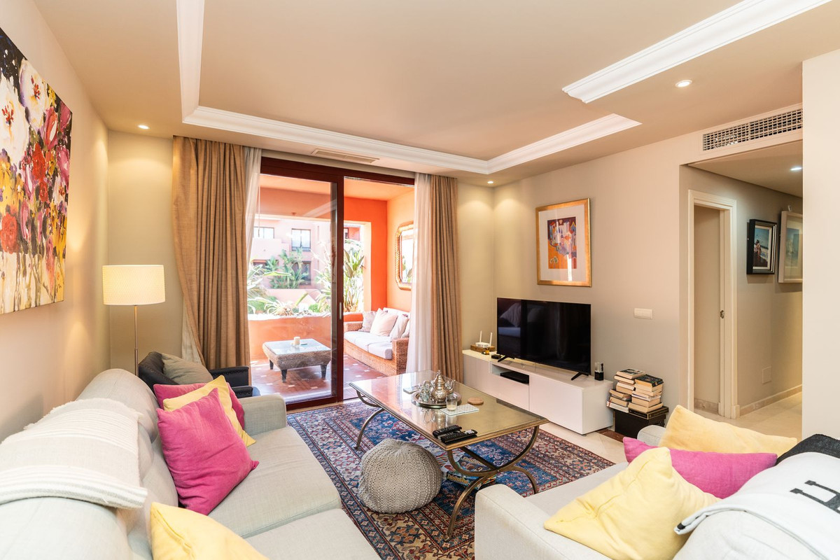 Se vende Apartamento Planta Media de 3 dormitorios en Costa Del Sol, Málaga, España