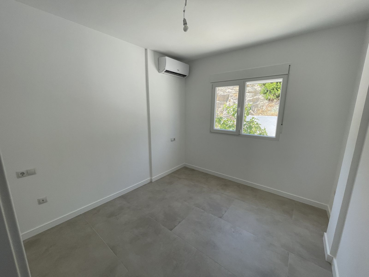 3 Bed Townhouse for sale in El Campello Costa Blanca, Alicante, Spain