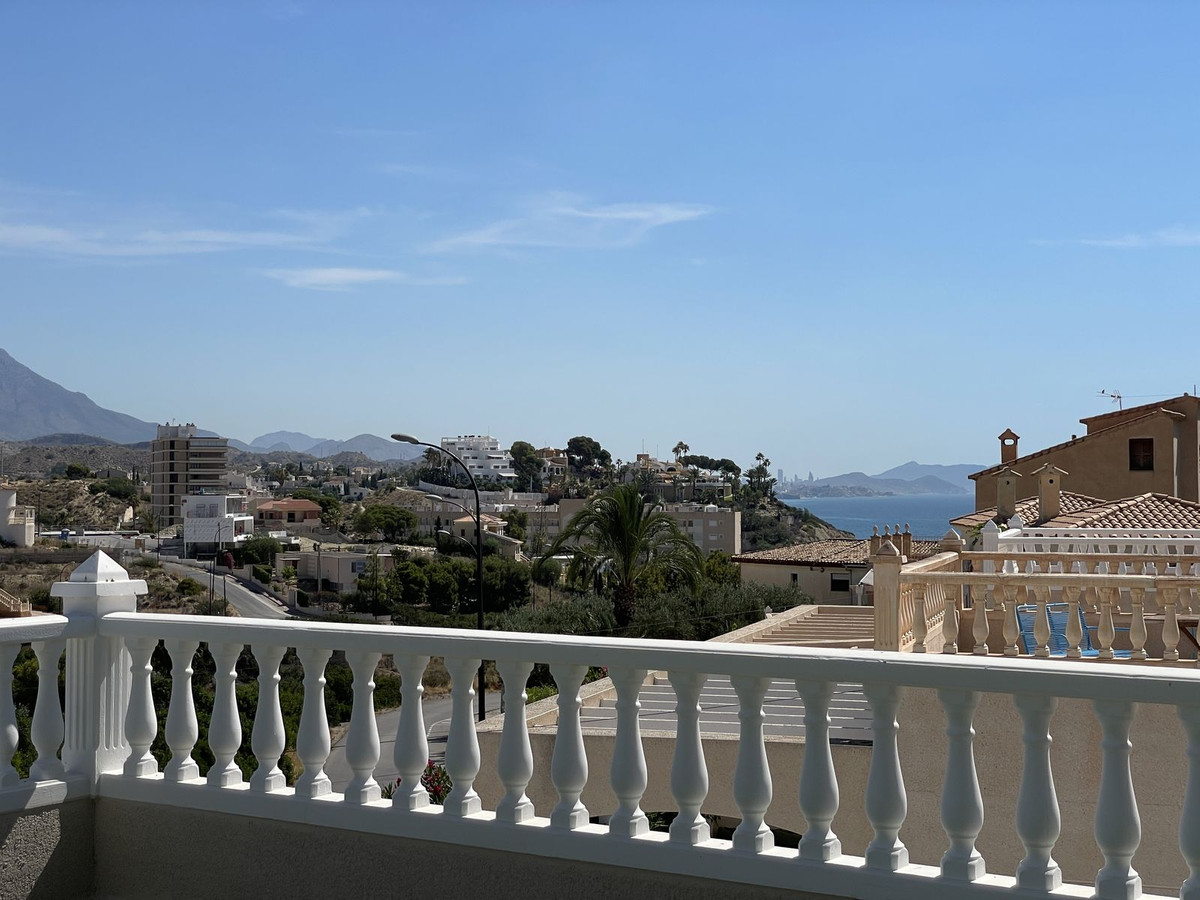 3 Bed Townhouse for sale in El Campello Costa Blanca, Alicante, Spain