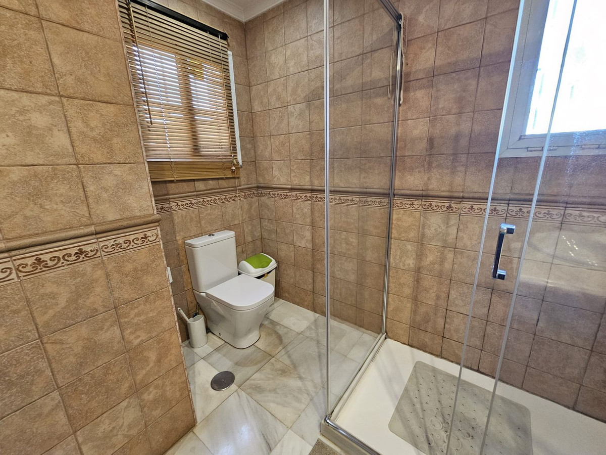 5 Bed Townhouse for sale in Nueva Andalucía Costa Del Sol, Málaga, Spain