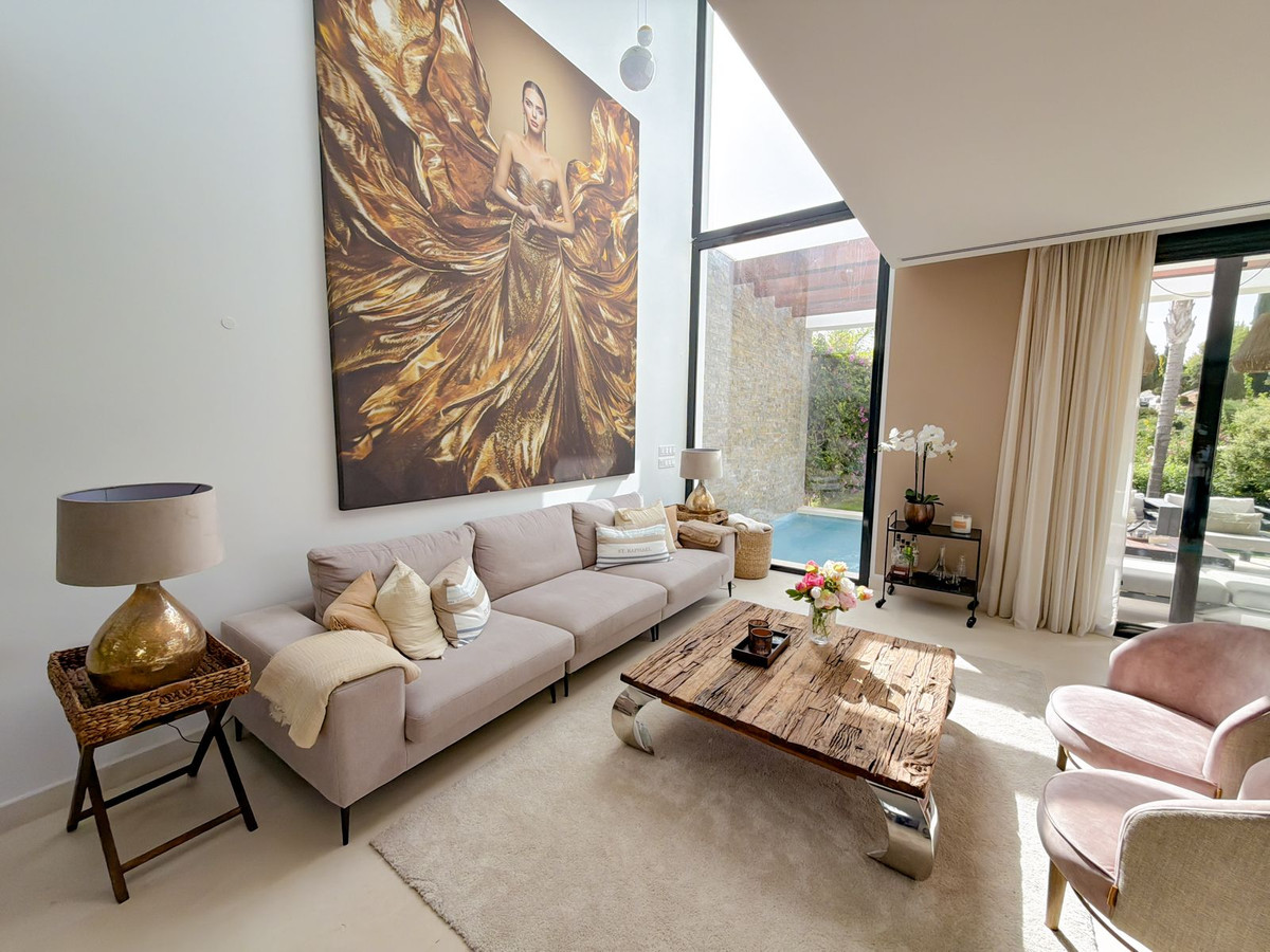 5 Bed Townhouse for sale in Cabopino Costa Del Sol, Málaga, Spain