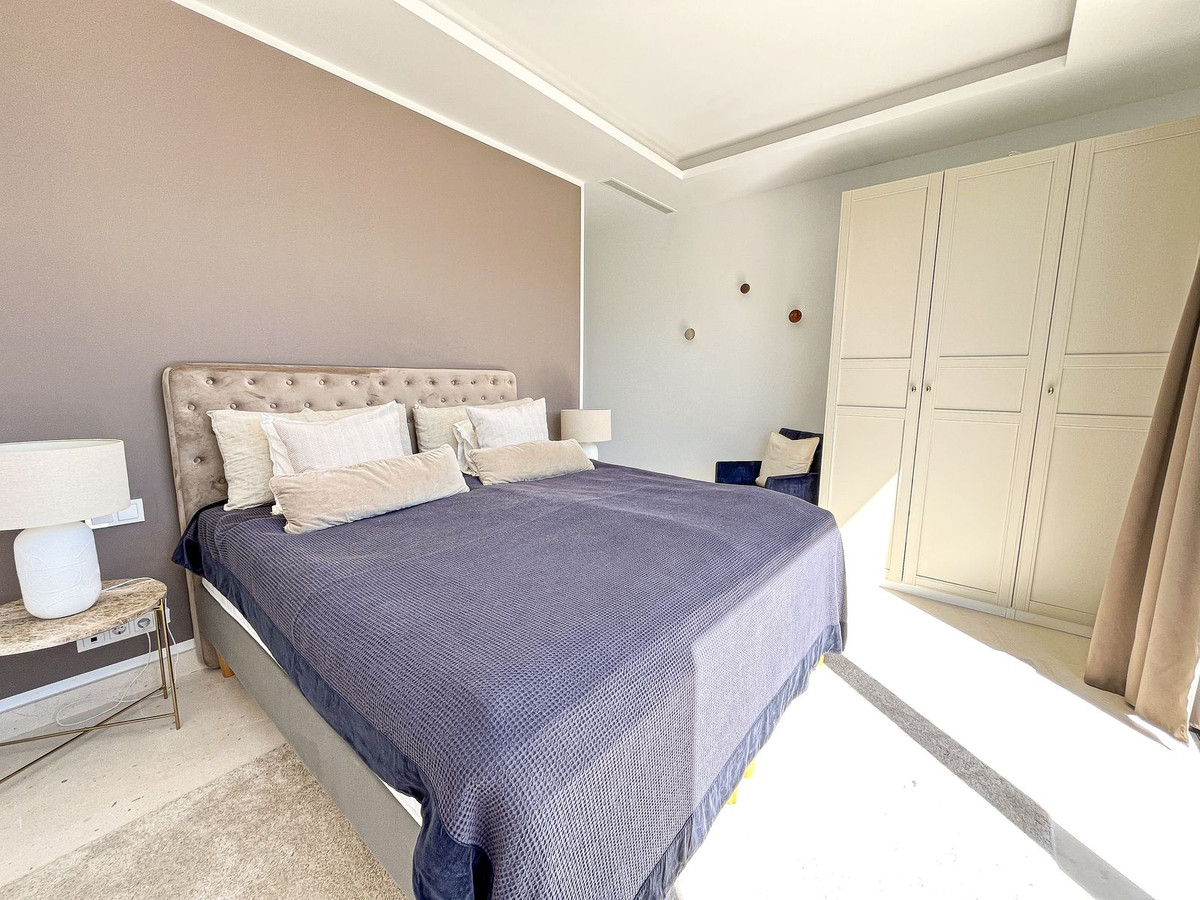 5 Bed Townhouse for sale in Cabopino Costa Del Sol, Málaga, Spain