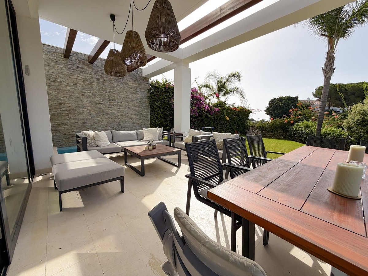 5 Bed Townhouse for sale in Cabopino Costa Del Sol, Málaga, Spain