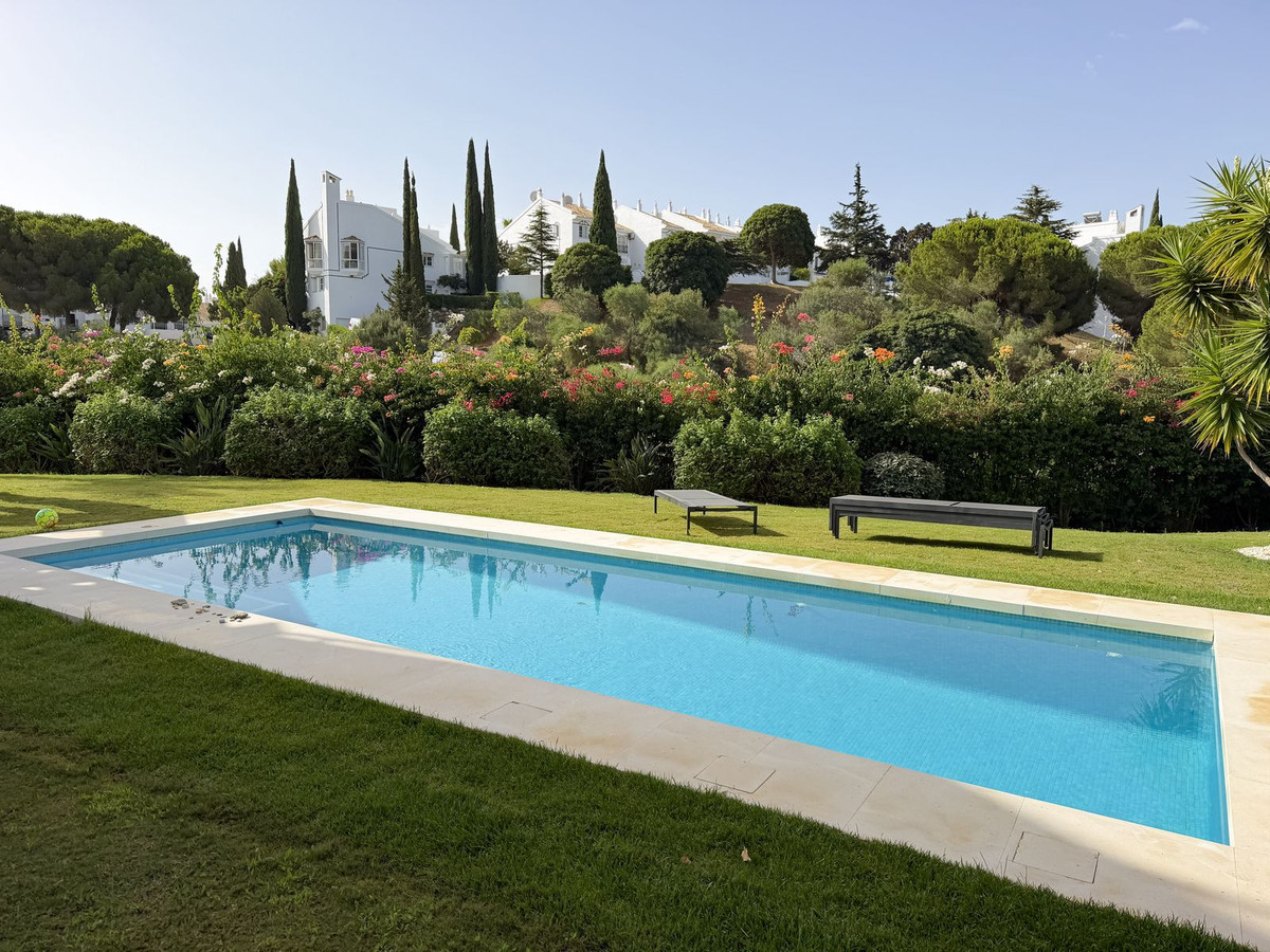 5 Bed Townhouse for sale in Cabopino Costa Del Sol, Málaga, Spain