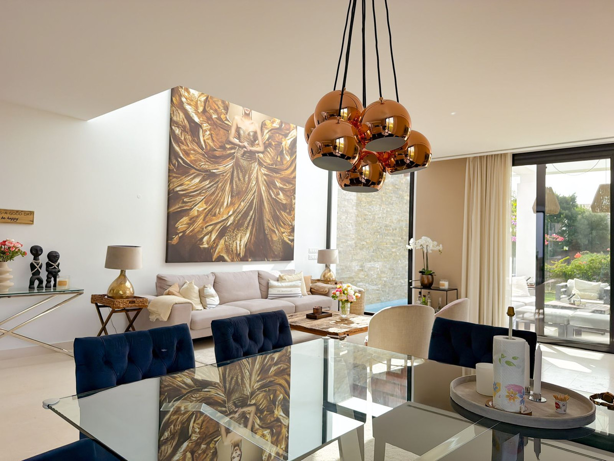 5 Bed Townhouse for sale in Cabopino Costa Del Sol, Málaga, Spain