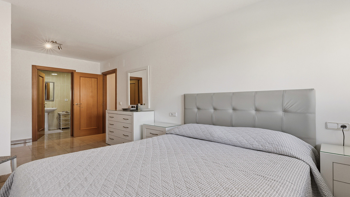2 Bed Apartment for sale in Manilva Costa Del Sol, Málaga, Spain