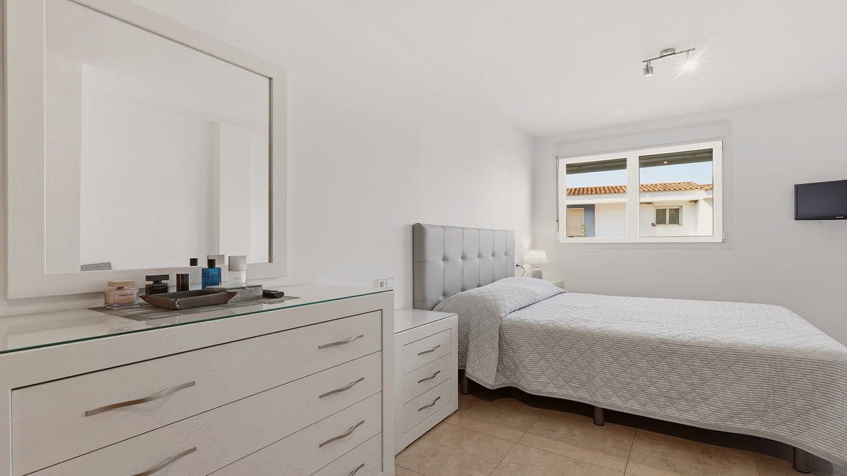 2 Bed Apartment for sale in Manilva Costa Del Sol, Málaga, Spain