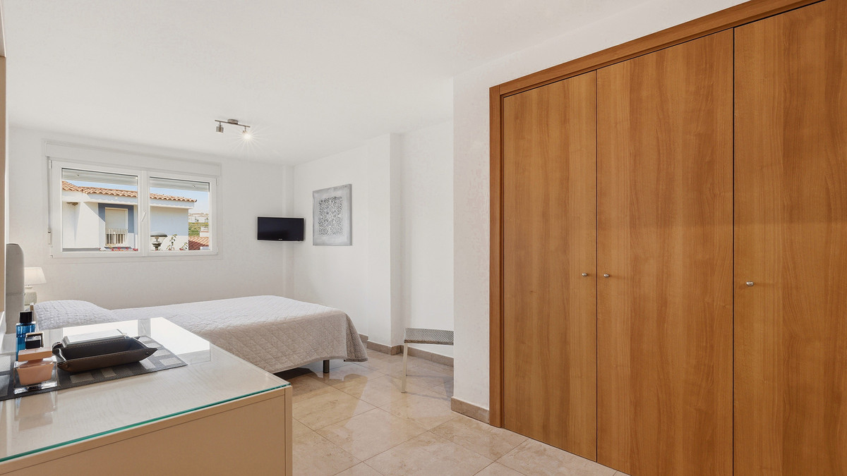 2 Bed Apartment for sale in Manilva Costa Del Sol, Málaga, Spain