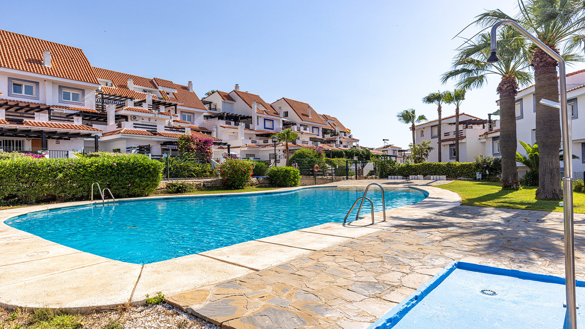 2 Bed Apartment for sale in Manilva Costa Del Sol, Málaga, Spain
