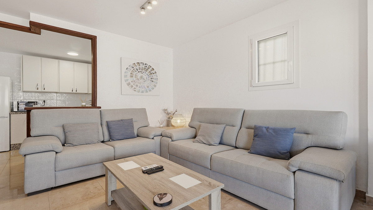 2 Bed Apartment for sale in Manilva Costa Del Sol, Málaga, Spain
