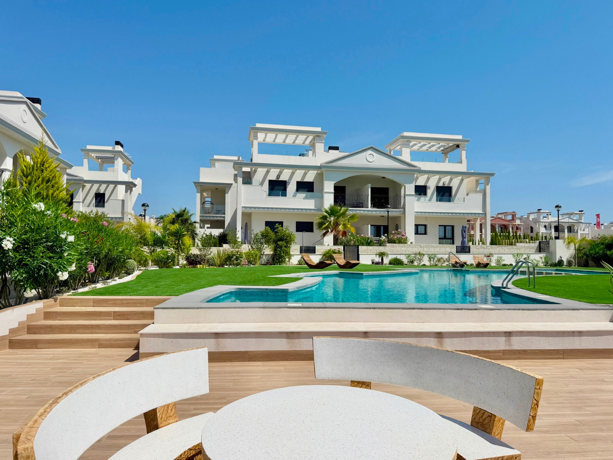 2 Bed Apartment for sale in Ciudad Quesada Costa Blanca, Alicante, Spain