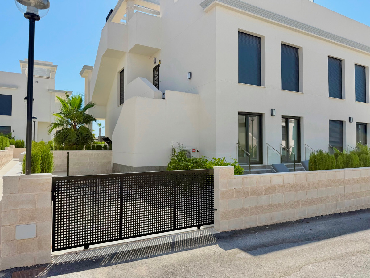 2 Bed Apartment for sale in Ciudad Quesada Costa Blanca, Alicante, Spain