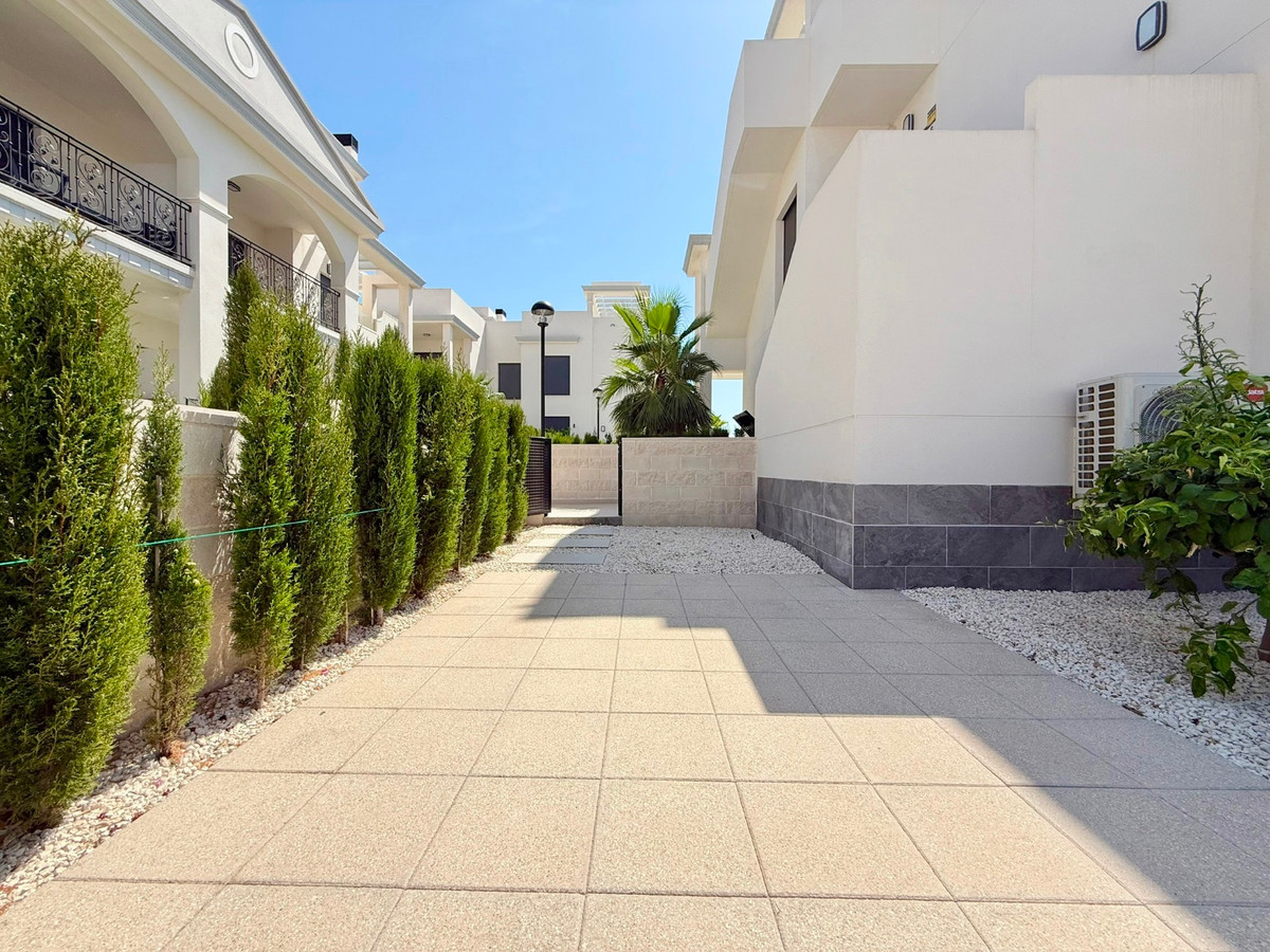 2 Bed Apartment for sale in Ciudad Quesada Costa Blanca, Alicante, Spain