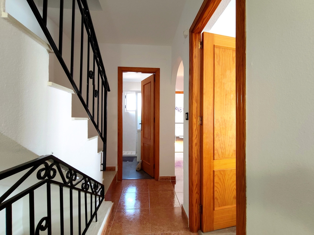 Se vende Adosada de 6 dormitorios en Costa Blanca, Alicante, España