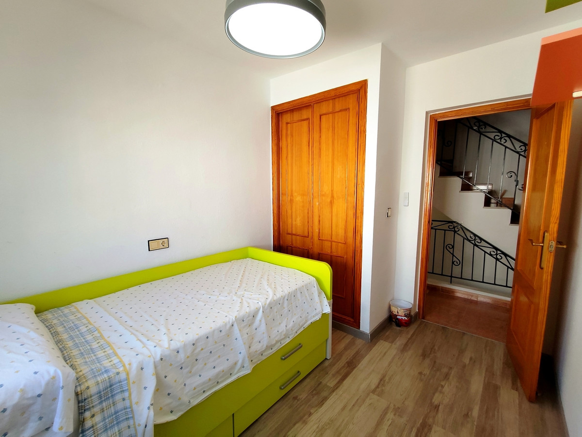Se vende Adosada de 6 dormitorios en Costa Blanca, Alicante, España