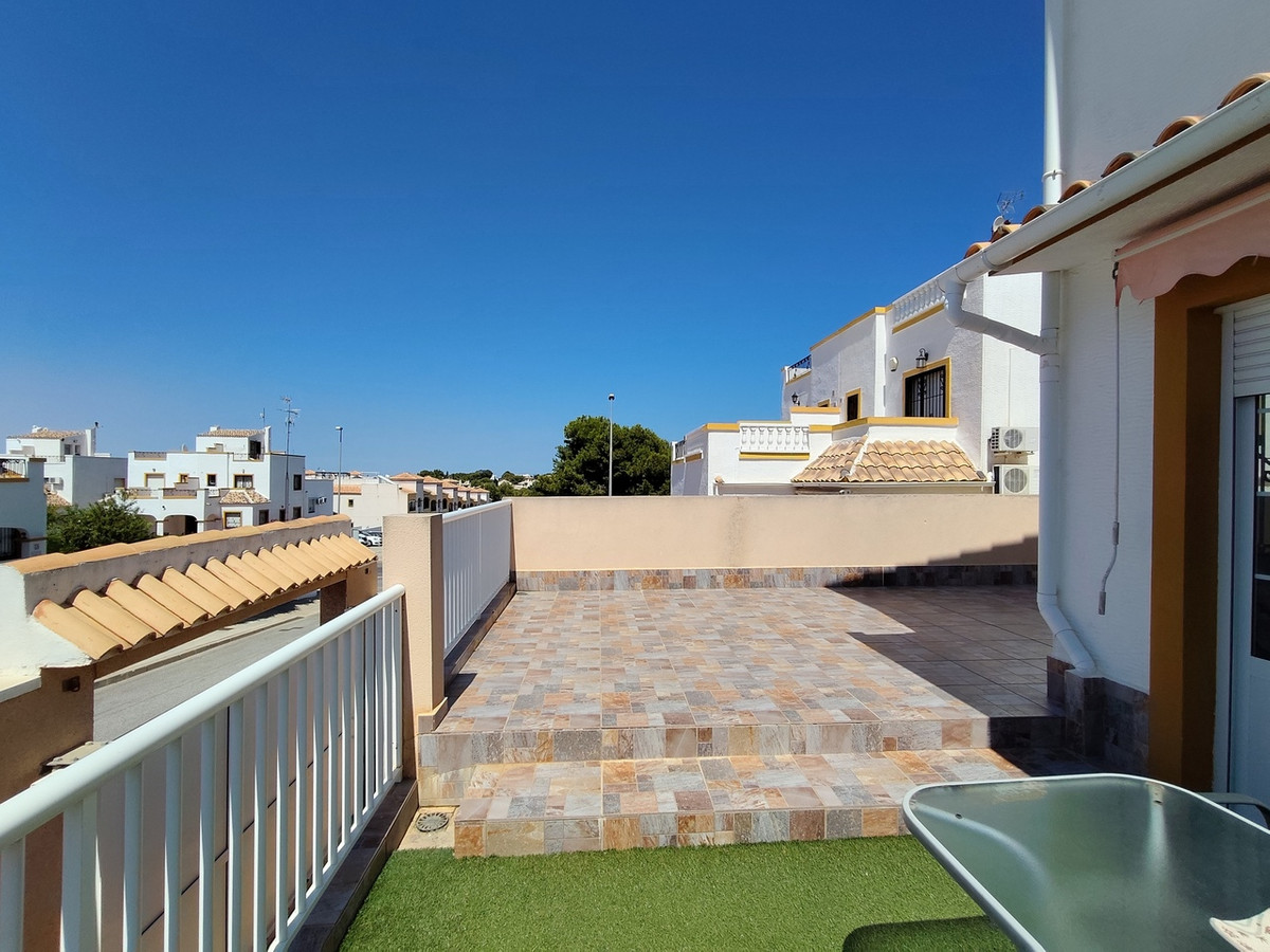 Se vende Adosada de 6 dormitorios en Costa Blanca, Alicante, España