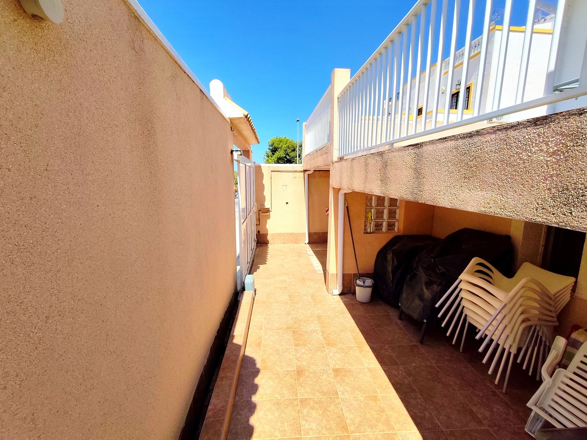 Se vende Adosada de 6 dormitorios en Costa Blanca, Alicante, España